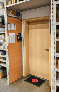 Datafox terminal in Alfha’s electrical workshop, used for time tracking with personal Hitag1 RFID chips. The terminal is connected to the BCS time tracking system via web service interfaces. Datafox terminal in Alfha’s electrical workshop, connected to BCS time tracking via web service interfaces, using Hitag1 RFID chips.